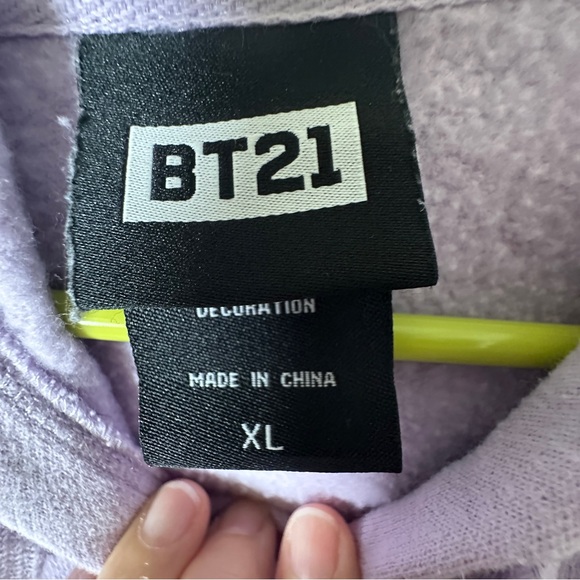 BT21 Lavender Hoodie with Graphic Design size xl - Picture 6 of 12